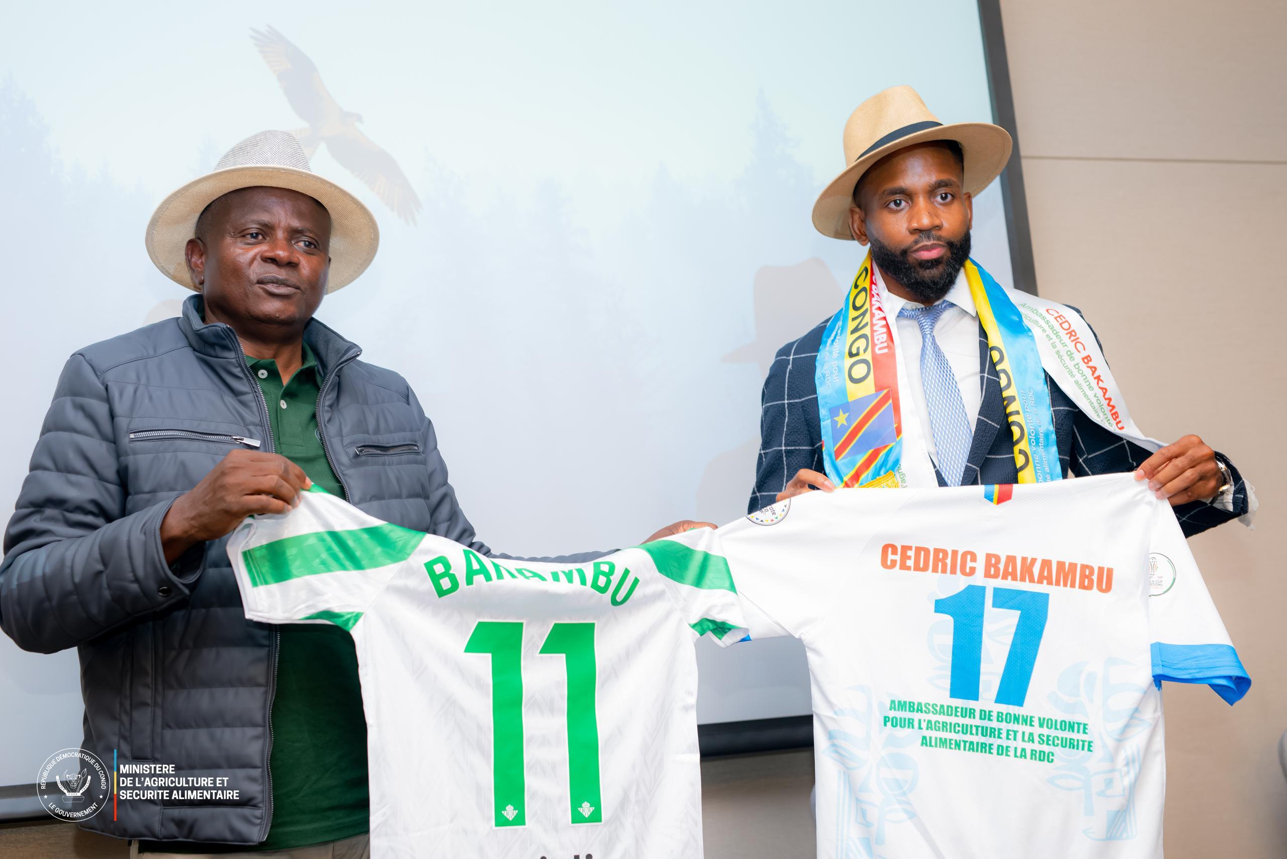 RDC/Football : Bakambu nommé ambassadeur de bonne volonté pour l’agriculture et la sécurité alimentaire